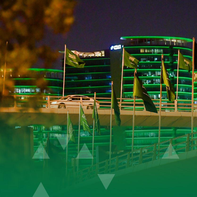Riyadh Municipality prepares for the National Day by installing 58,000 flags across the capital and its governorates.