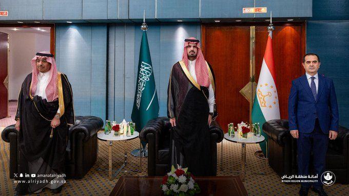 سمو أمين المنطقة الأمير د. فيصل بن عيّاف يحضر حفل سفارة جمهورية طاجكستان لدى المملكة العربية السعودية بمناسبة ذكرى اليوم الوطني لبلادها سمو أمين المنطقة الأمير د. فيصل بن عيّاف يحضر حفل سفارة جمهورية طاجكستان لدى المملكة العربية السعودية بمناسبة ذكرى اليوم الوطني لبلادها