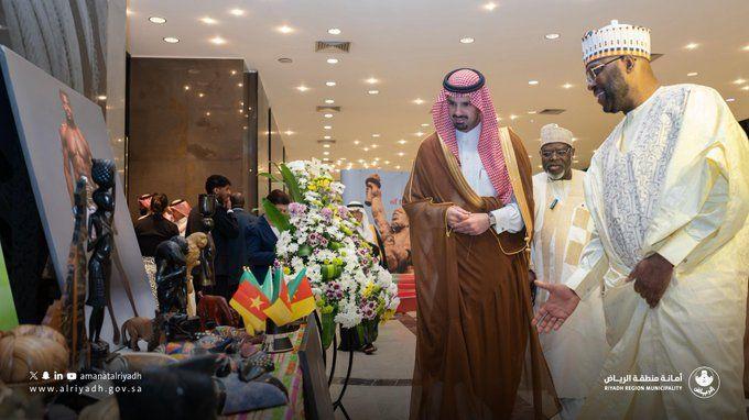 سمو أمين المنطقة الأميـر د.فيصل بن عياف يحضر حـفل سفارة جمهورية الكاميـرون لـدى السعودية بمناسبة ذكرى اليوم الوطني لبلادها سمو أمين المنطقة الأميـر د.فيصل بن عياف يحضر حـفل سفارة جمهورية الكاميـرون لـدى السعودية بمناسبة ذكرى اليوم الوطني لبلادها