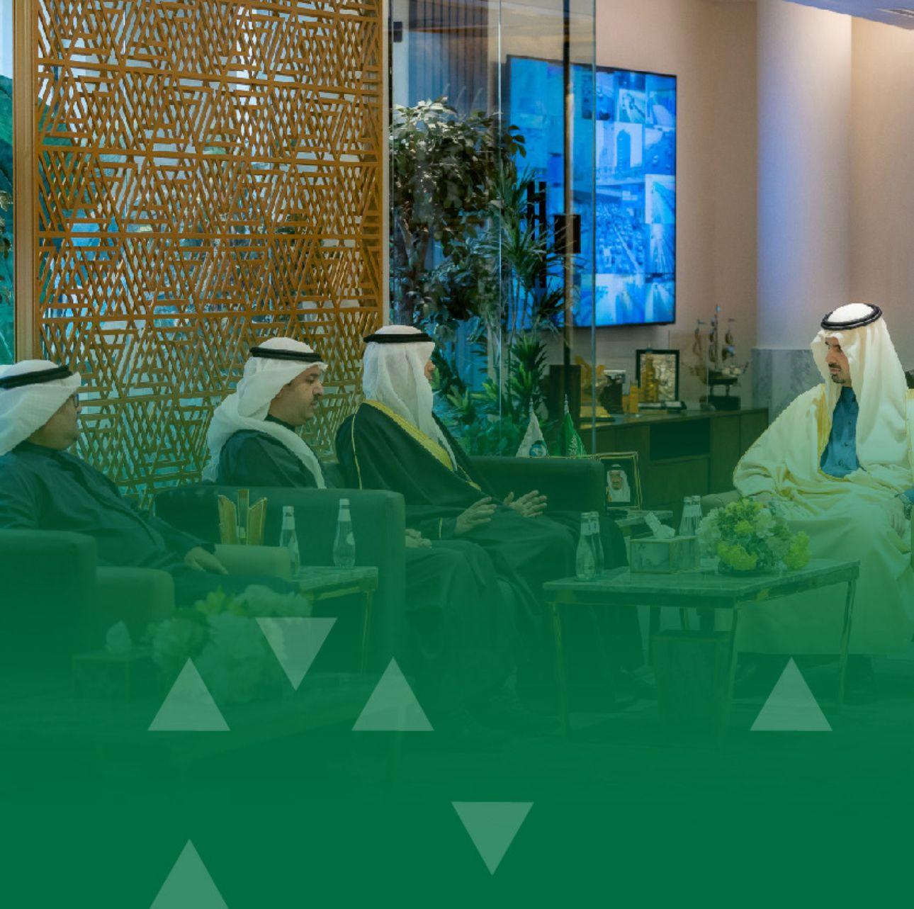 His Royal Highness, Mayor of Riyadh, Meets the Secretary General of the Arab Cities Organization on the Occasion ofHis Appointment